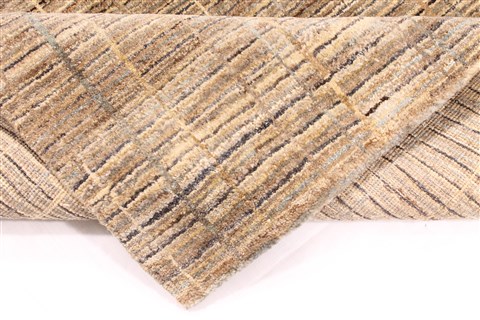 Gabbeh Beige Hand Knotted 42 X 60 Area Rug 254-29979 Image 8