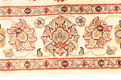 Pishavar Beige Hand Knotted 51 X 610 Area Rug 254-29986 Image 3