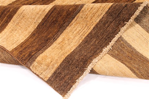 Gabbeh Brown Hand Knotted 48 X 67 Area Rug 254-29991 Image 7