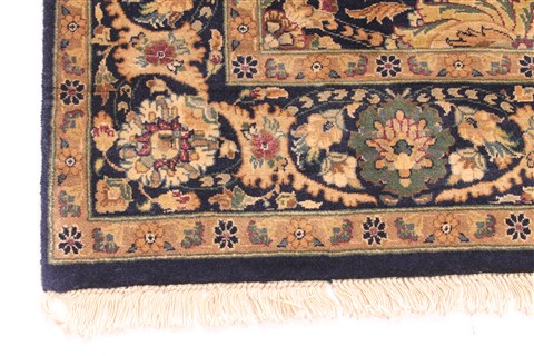 Tabriz Beige Hand Knotted 40 X 67 Area Rug 254-29996 Image 1