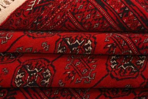 Bokhara Red Hand Knotted 42 X 510 Area Rug 253-30007 Image 3