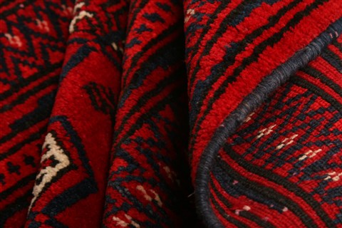 Bokhara Red Hand Knotted 37 X 65 Area Rug 100-30016 Image 2
