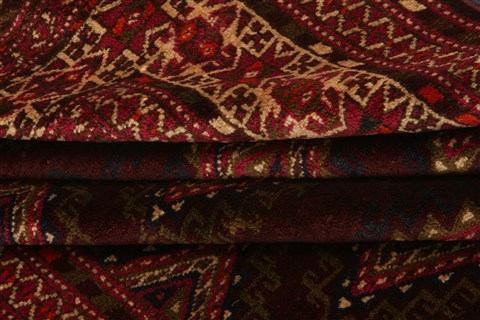 Yamouth Red Hand Knotted 42 X 68 Area Rug 253-30038 Image 3