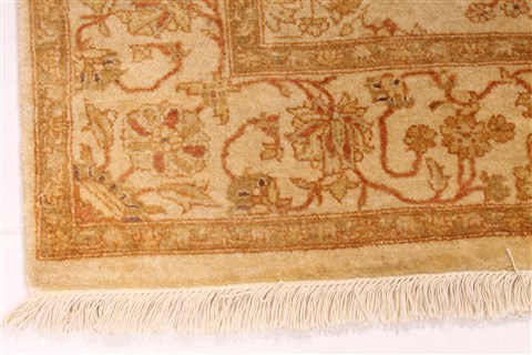 Tabriz Beige Hand Knotted 31 X 410  Area Rug 254-30053 Image 2