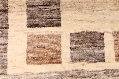 Gabbeh Beige Hand Knotted 35 X 49 Area Rug 254-30057 Image 3