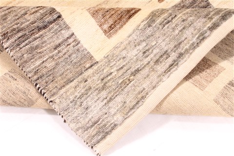 Gabbeh Beige Hand Knotted 35 X 49 Area Rug 254-30057 Image 8