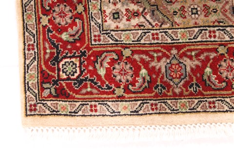 Mahi Red Hand Knotted 30 X 51 Area Rug 254-30064 Image 1