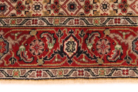 Mahi Red Hand Knotted 30 X 51 Area Rug 254-30064 Image 3