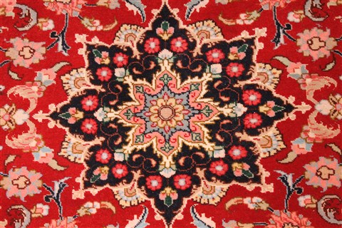 Tabriz Beige Runner Hand Knotted 27 X 100 Area Rug 254-30090 Image 2