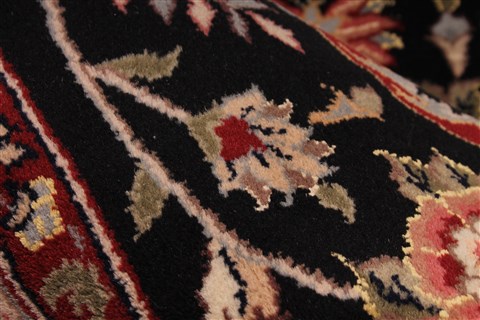 Tabriz Purple Hand Knotted 80 X 102 Area Rug 254-30100 Image 10