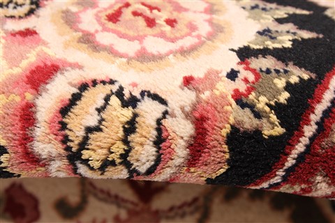 Tabriz Purple Hand Knotted 80 X 102 Area Rug 254-30100 Image 9