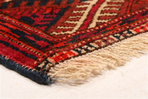 Bokhara Red Hand Knotted 35 X 411 Area Rug 253-30101 Image 5