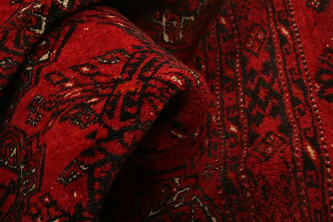 Bokhara Red Hand Knotted 32 X 57 Area Rug 100-30102 Image 1