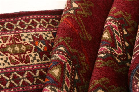 Yamouth Red Hand Knotted 36 X 62 Area Rug 253-30103 Image 2