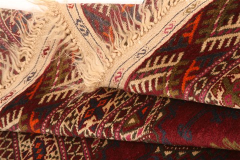 Yamouth Red Hand Knotted 36 X 62 Area Rug 253-30103 Image 3