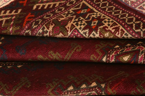 Yamouth Red Hand Knotted 36 X 62 Area Rug 253-30103 Image 4