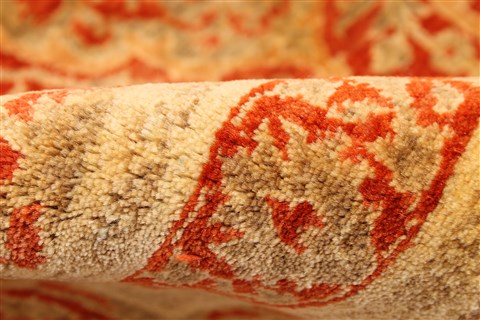 Tabriz Beige Hand Knotted 81 X 102 Area Rug 254-30107 Image 9