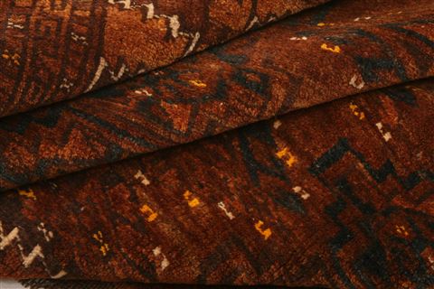 Kunduz Red Hand Knotted 29 X 47 Area Rug 253-30110 Image 3