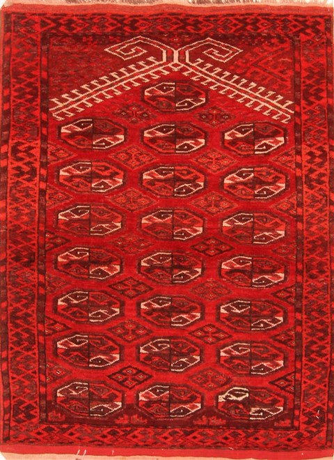 Bokhara Red Hand Knotted 35 X 43 Area Rug 253-30112 Image 0