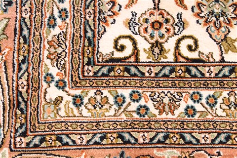 Kashmir Beige Hand Knotted 120 X 180 Area Rug 254-30126 Image 5