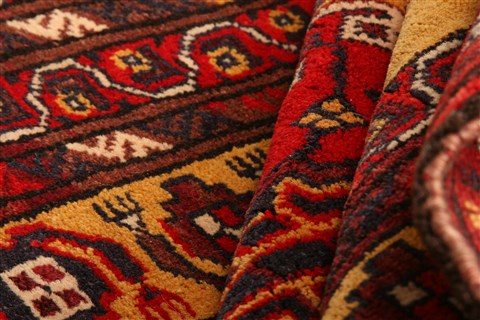 Kizalayak Red Hand Knotted 42 X 61 Area Rug 253-30128 Image 2