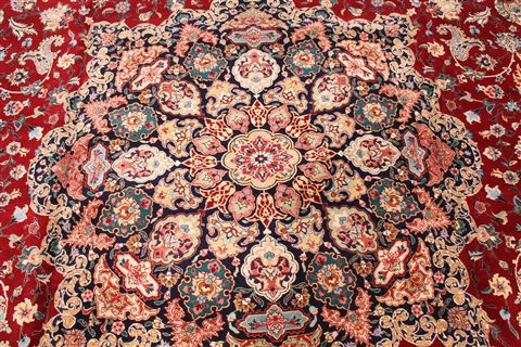 Tabriz Red Hand Knotted 112 X 171 Area Rug 254-30131 Image 5