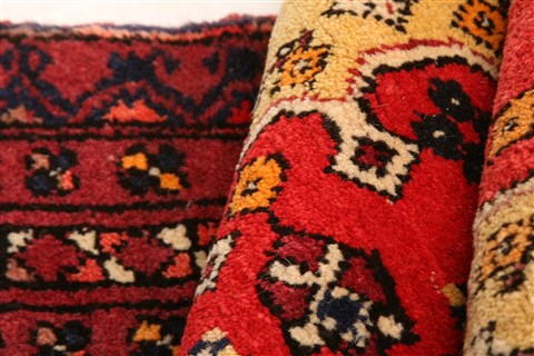 Kizalayak Red Hand Knotted 36 X 65 Area Rug 100-30134 Image 2