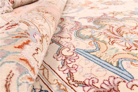 Tabriz Beige Hand Knotted 116 X 173 Area Rug 254-30136 Image 3