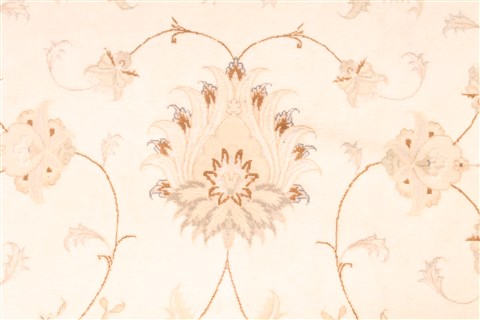 Tabriz Beige Hand Knotted 115 X 163 Area Rug 254-30144 Image 5