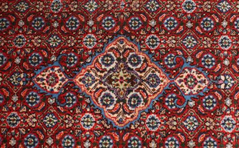 Mashad Red Hand Knotted 29 X 47 Area Rug 400-30149 Image 2