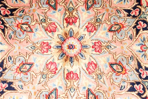 Kerman Red Hand Knotted 114 X 154 Area Rug 254-30154 Image 7
