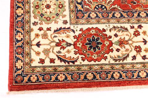 Mahal Beige Hand Knotted 90 X 119 Area Rug 254-30158 Image 1