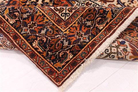 Heriz White Hand Knotted 53 X 610 Area Rug 254-30167 Image 7