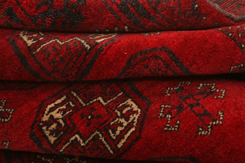 Bokhara Red Hand Knotted 35 X 65 Area Rug 253-30194 Image 3