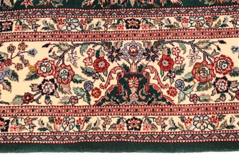 Kashan Beige Hand Knotted 60 X 93 Area Rug 255-30198 Image 6