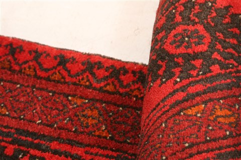 Kunduz Red Hand Knotted 36 X 67  Area Rug 100-30200 Image 3