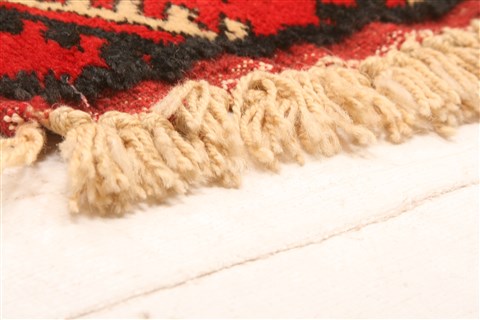 Kunduz Red Hand Knotted 36 X 67  Area Rug 100-30200 Image 6