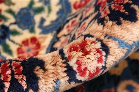 Kerman Red Hand Knotted 30 X 51 Area Rug 255-30202 Image 12