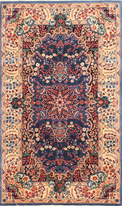 Kerman Red Hand Knotted 31 X 50 Area Rug 255-30203 Image 0