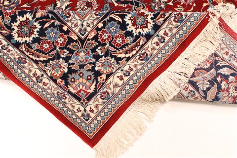 Isfahan Red Hand Knotted 65 X 89 Area Rug 255-30208 Image 11