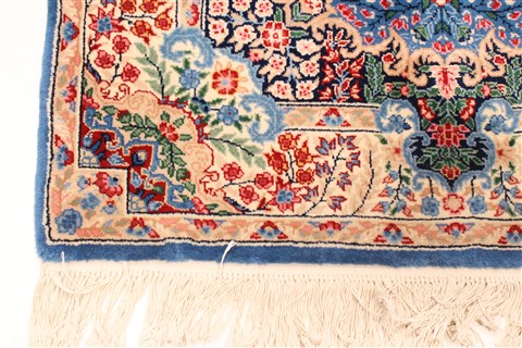 Kerman Red Hand Knotted 30 X 60 Area Rug 255-30220 Image 5