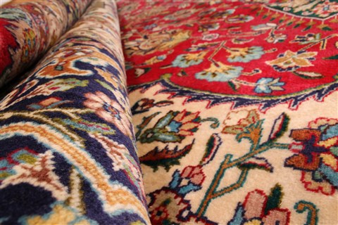 Tabriz Blue Hand Knotted 132 X 190 Area Rug 254-30230 Image 10