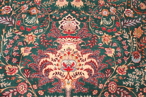 Tabriz Beige Hand Knotted 130 X 197 Area Rug 254-30239 Image 4