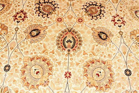 Tabriz Beige Hand Knotted 143 X 210 Area Rug 254-30240 Image 2
