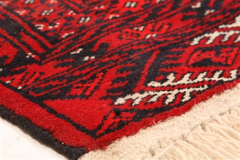 Bokhara Red Hand Knotted 41 X 65 Area Rug 100-30251 Image 6
