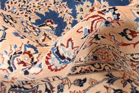 Nain Beige Hand Knotted 86 X 1210 Area Rug 254-30259 Image 11