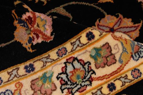 Tabriz Beige Hand Knotted 83 X 105 Area Rug 254-30262 Image 13