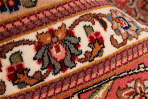 Tabriz Purple Hand Knotted 83 X 88 Area Rug 254-30265 Image 11
