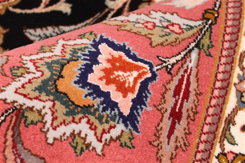 Tabriz Purple Hand Knotted 83 X 88 Area Rug 254-30265 Image 12