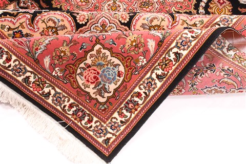 Tabriz Purple Hand Knotted 83 X 88 Area Rug 254-30265 Image 8